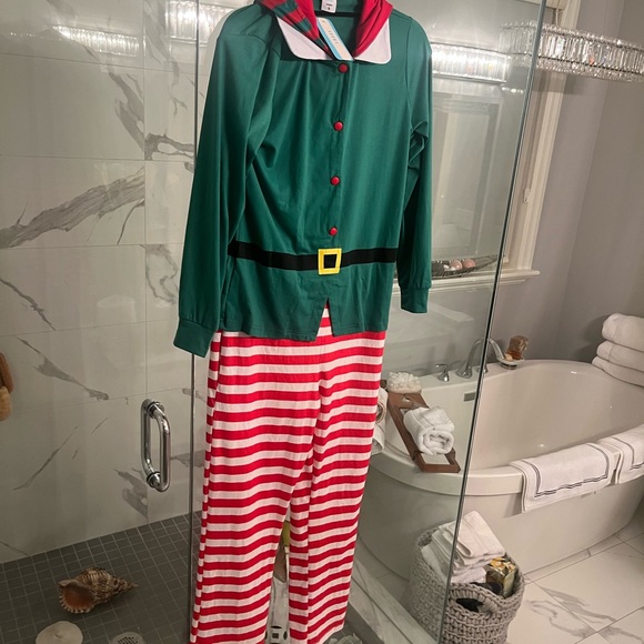 Funny ugly Christmas 🎄 PJ s women’s small one piece 🎄🎄 - Picture 14 of 17